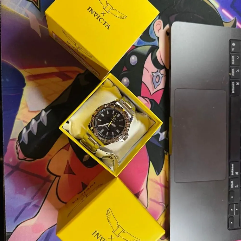 Invicta Men's Grey and Silver Watch